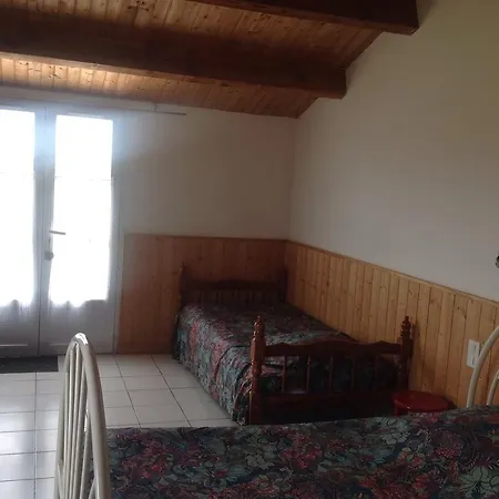 Ferme L'ile Sauvage فندق مبيت وإفطار 3*